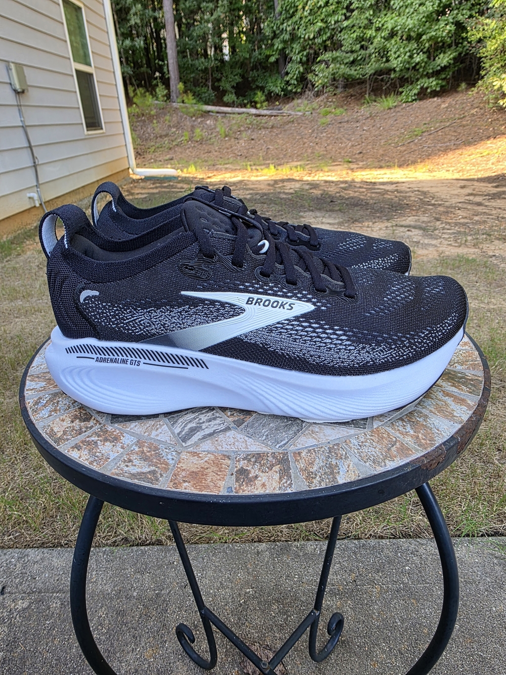 Brooks Adrenaline GTS 25 1204431B090 Black Running Shoes Women Size 8 B Worn 2x